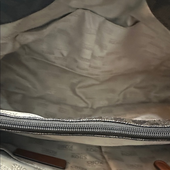 Michael Kors Dark Brown Signature Coated Canvas Large East West Hamilton Tote - Picture 8 of 13